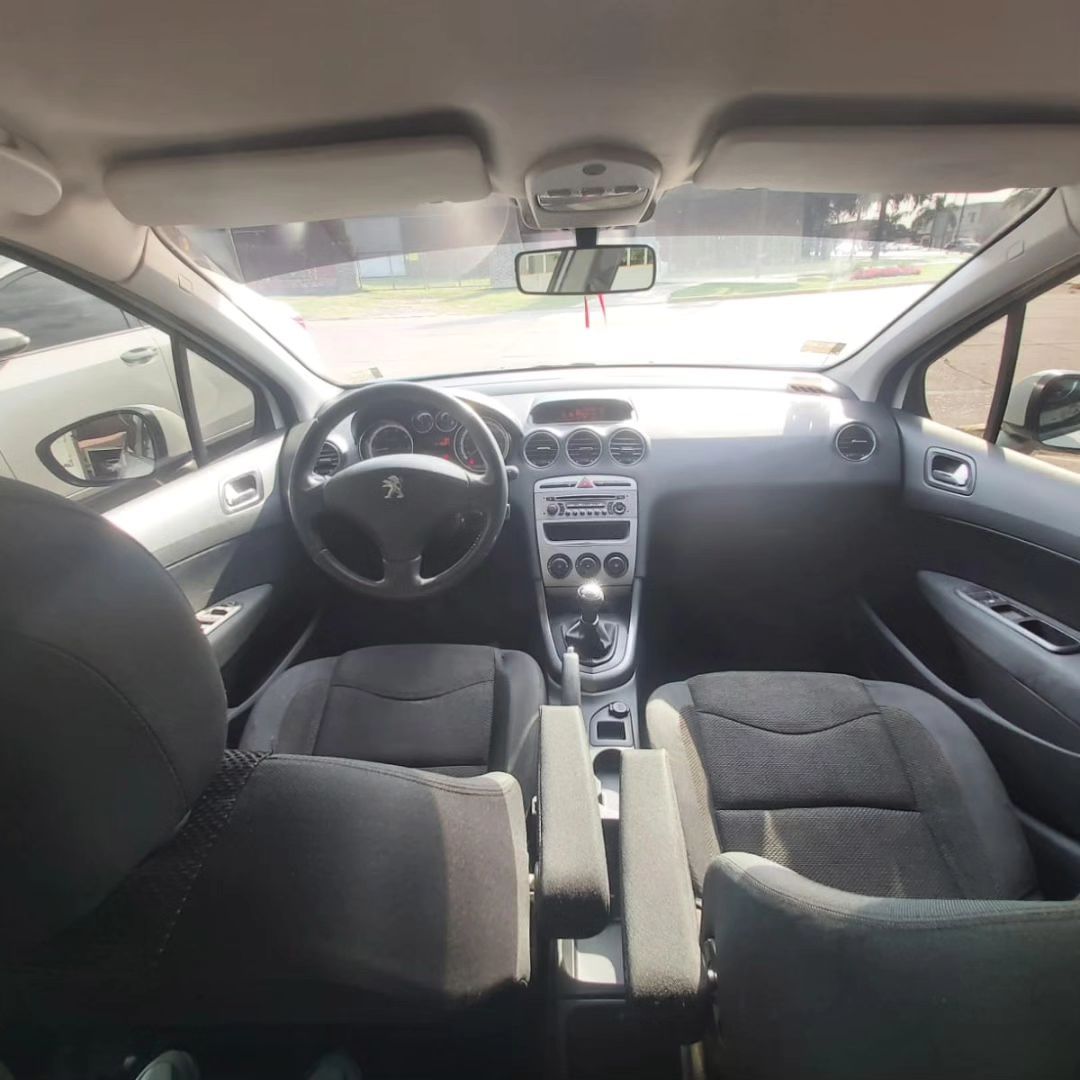 Peugeot 408 Allure 2.0 4ptas Año 2014Km. 115.527